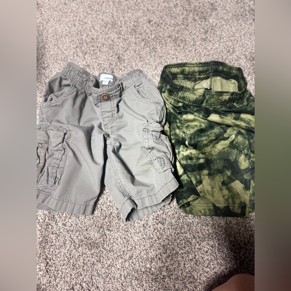 Boys shorts size 6 great condition!